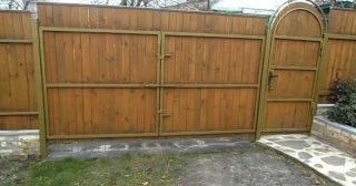 Купить распашные ворота деревянные Кизляр, цена от 2696 руб.